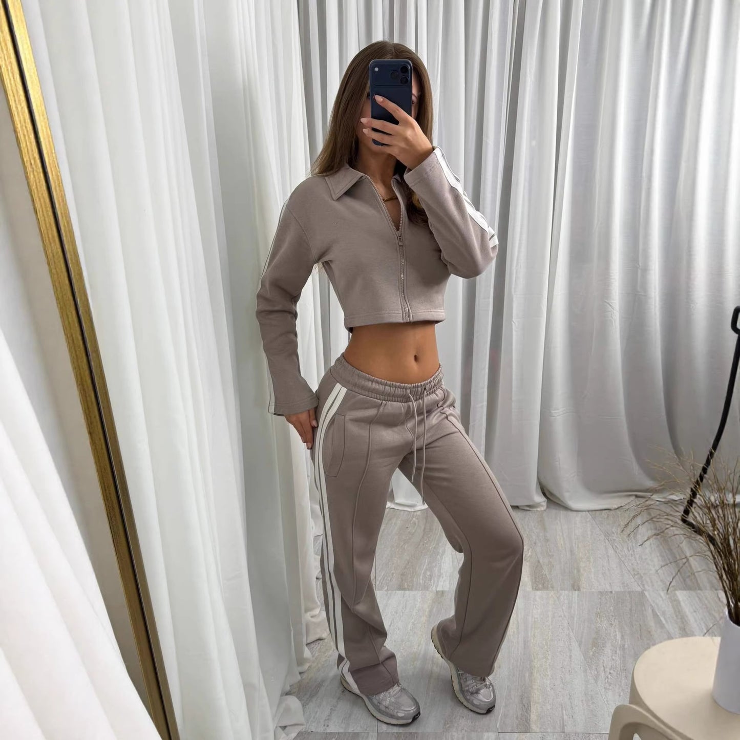 Women's Joggers and Cropped Hoodie Set
